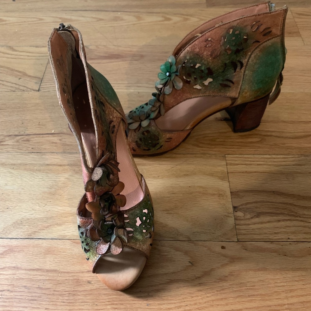 Floral Embellished Peep-Toe Heels